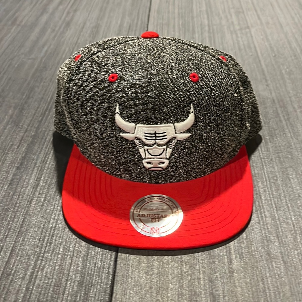 Chicago Bulls adjustable flat bill hat
